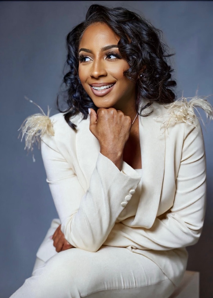 Professional headshot of Markesha Kirkman, Inner Authority Coach with 17+ years of experience guiding over 8,000 professionals